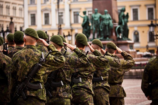 Вот как назывался праздник 23 февраля в СССР: только жившие в Советском союзе смогут отгадать!