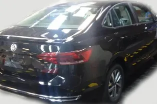Фотошпион поймал новый седан VW Polo Фотошпион поймал новый седан VW Polo