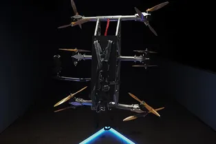 Инженер собрал прототип летающего джетпака