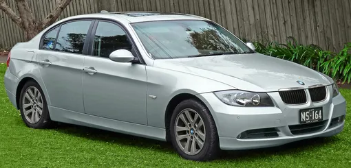 BMW 3 Series в кузове E90
