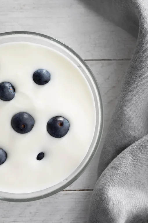 йогурт с ягодами йогурт с ягодами