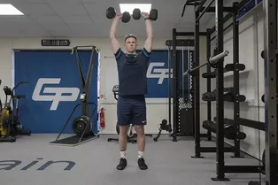 Идеальные упражнения для всех, кто хочет накачать широкие, мощные плечи: рекомендации профессионального тренера Идеальные упражнения для всех, кто хочет накачать широкие, мощные плечи: рекомендации профессионального тренера