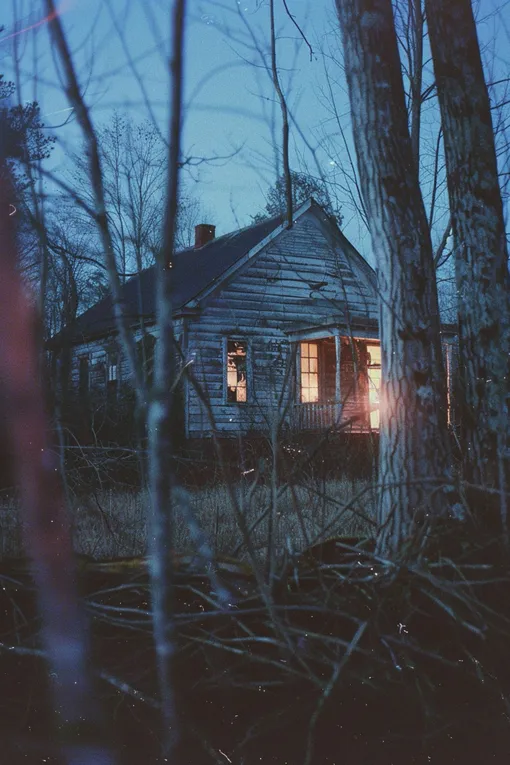 дом с призраком дом с призраком