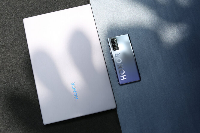 Технология Magic-link 2.0 позволяет объединять ноутбуки и смартфоны Honor в единое рабочее пространство. Обзор на примере Magicbook 15 и 30 Pro Plus