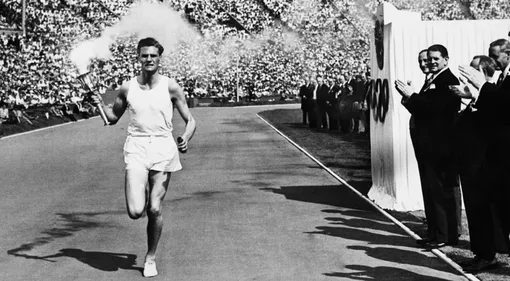 олимпийский факел олимпийский огонь фото