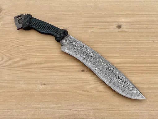 Современный клинок из дамасской стали дамасская сталь фото