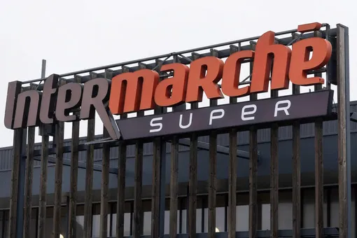 Супермаркет Intermarché во Франции. Проблемы с холодильными системами затронули около 150 магазинов этой сети; по имеющимся данным, температура в течение шести часов достигала 50 °C. Супермаркет Intermarché во Франции. Проблемы с холодильными системами затронули около 150 магазинов этой сети; по имеющимся данным, температура в течение шести часов достигала 50 °C.