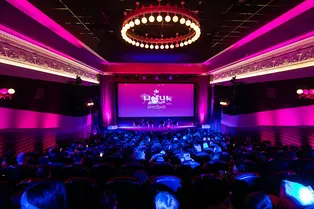 Откровенный разговор о любви: в Москве прошла третья «viju ночь эмоций» Откровенный разговор о любви: в Москве прошла третья «viju ночь эмоций»