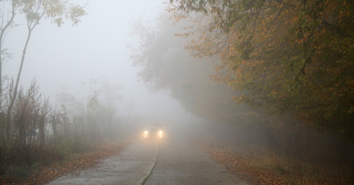 Как правильно ездить на автомобиле в туман
