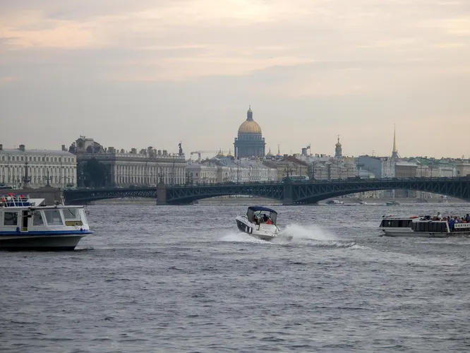 Сколько в Петербурге портов? Сколько в Петербурге портов?