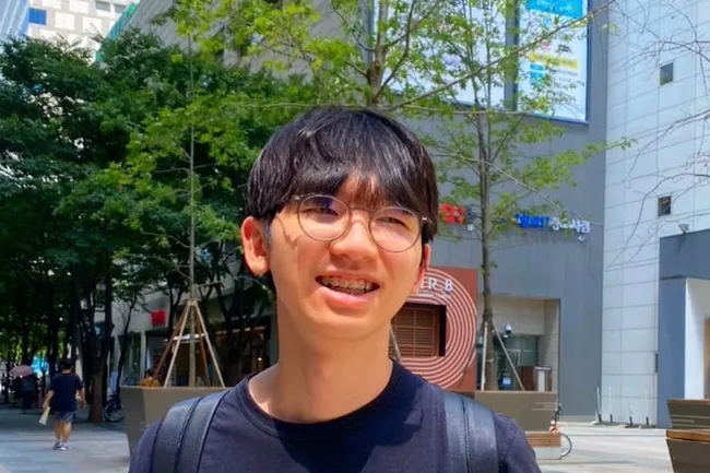 Как школьник из Кореи создал ИИ-стартап, чтобы помочь людям с Альцгеймером