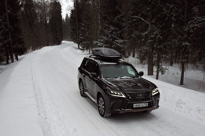 Монстр на каникулах: тест-драйв Lexus LX 570 Black Vision Монстр на каникулах: тест-драйв Lexus LX 570 Black Vision