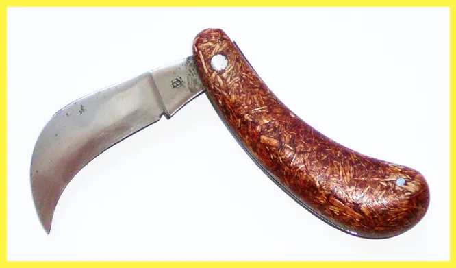 Кто чаще пользовался этим ножом необычной формы?