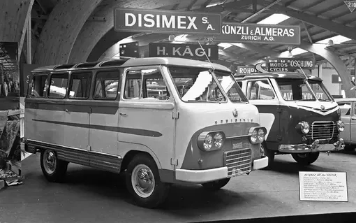 РАФ-977 и 978 на Женевском автосалоне, 1960 г. микроавтобусы РАФ-977 и 978 на Женевском автосалоне, 1960 г.
