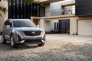 Cadillac презентовал семиместный кроссовер