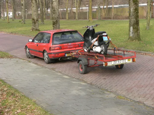 honda civic and bike trailer