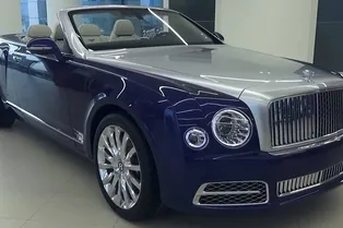 Bentley Grand Convertible тайно дебютировал в Дубае Bentley Grand Convertible тайно дебютировал в Дубае