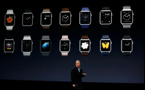 Тим Кук на презентации первых Apple Watch, 2015 год