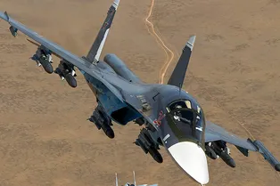 Су-30 и Су-34 одновременно заправились в воздухе