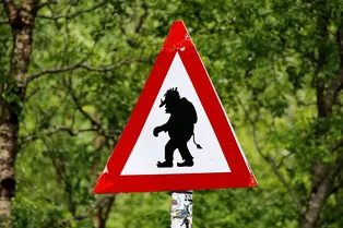 Дорожные знаки, от которых впадет в ступор даже самый опытный водитель: попробуйте угадать их значение Дорожные знаки, от которых впадет в ступор даже самый опытный водитель: попробуйте угадать их значение