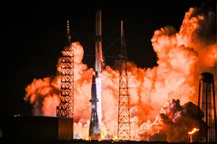 Взрыв ракеты New Glenn во время испытаний ставит под угрозу миссии NASA Взрыв ракеты New Glenn во время испытаний ставит под угрозу миссии NASA