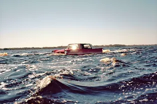 Непотопляемая амфибия: почему плавающий кабриолет Amphicar до сих пор вызывает интерес Непотопляемая амфибия: почему плавающий кабриолет Amphicar до сих пор вызывает интерес