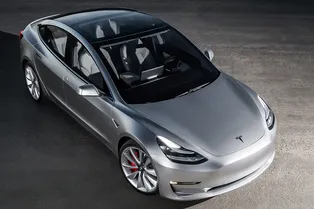 Tesla Model 3 получит бедную комплектацию Tesla Model 3 получит бедную комплектацию