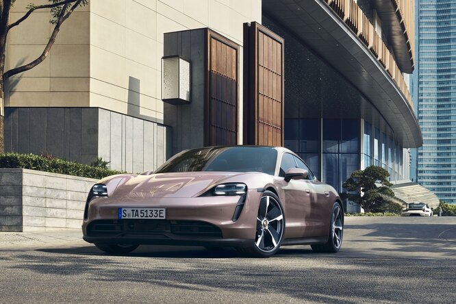 Porsche показал «бюджетный» электромобиль Porsche показал «бюджетный» электромобиль