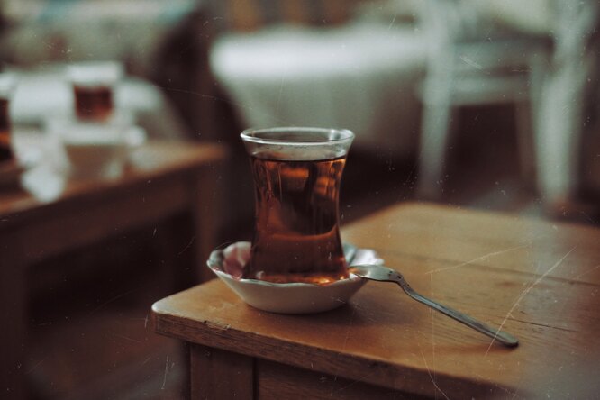 Куда постоянно исчезают чайные ложки? Австралийцы провели шуточное исследование, чтобы ответить на этот вопрос