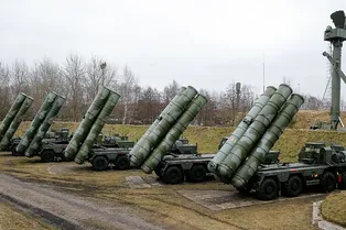 Испытания С-400 под Астраханью показали на видео