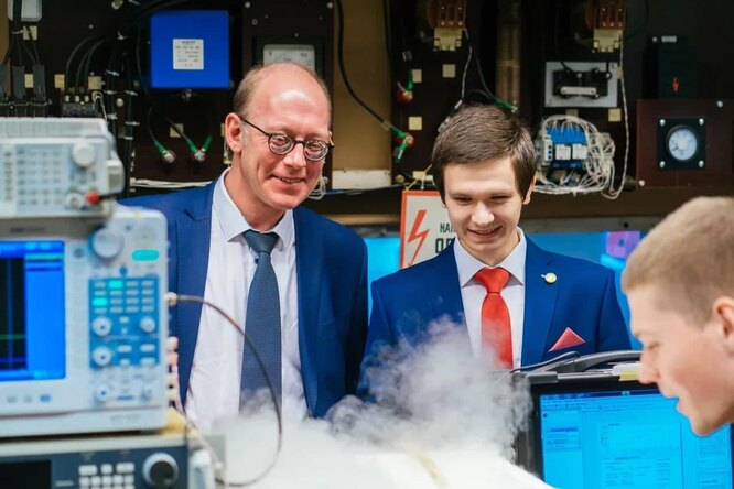 Ученые разработали уникальный кинетический накопитель энергии: новый источник питания изменит подход к электромеханике Ученые разработали уникальный кинетический накопитель энергии: новый источник питания изменит подход к электромеханике