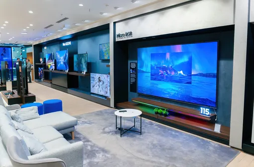 Samsung Galaxystore телевизор