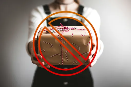 Весы, часы, кружки и еще 7 вещей, которые нельзя дарить на Новый год