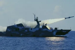Китайская ракета нацелилась на США Китайская ракета нацелилась на США