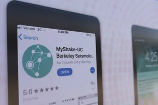 Приложение ShakeAlert заранее предупредило людей о землетрясении Приложение ShakeAlert заранее предупредило людей о землетрясении