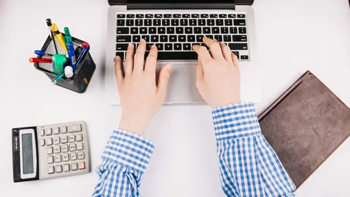 Рабочий стол, вид сверху