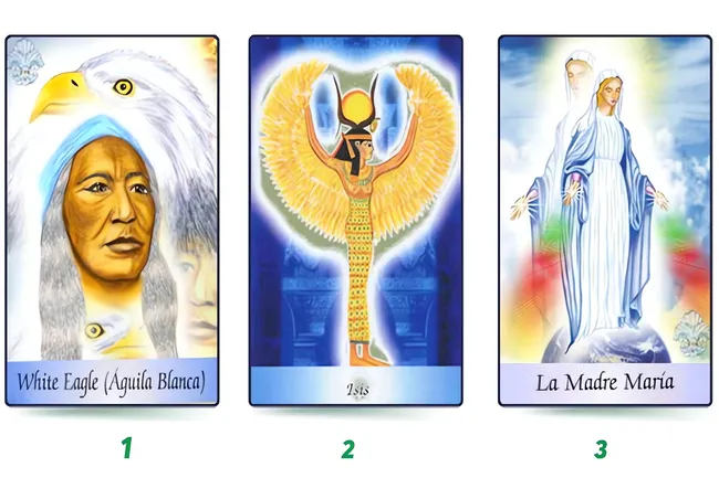 Какое послание приготовил для вас уходящий год? Выберите карту и узнайте