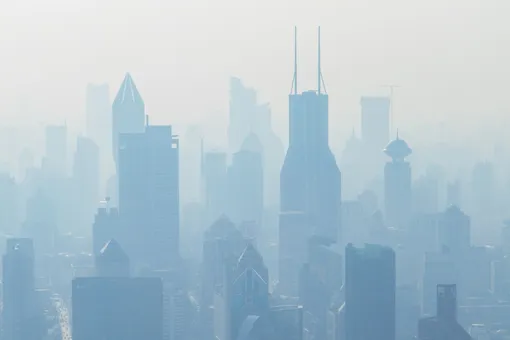 В Китае улучшили качество воздуха. Но это усиливает глобальное потепление В Китае улучшили качество воздуха. Но это усиливает глобальное потепление