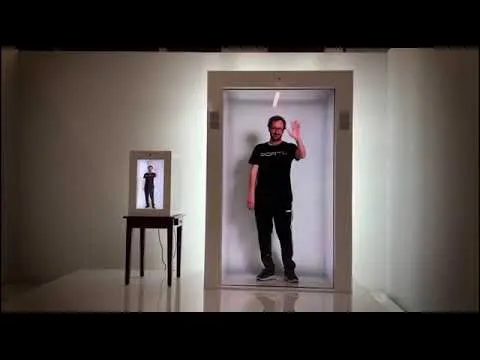 Нажми и смотри