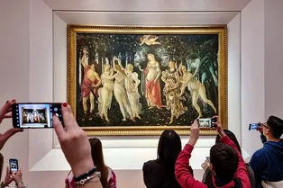 Как соцсети портят отпуск и делают из людей плохих туристов: стоит узнать!