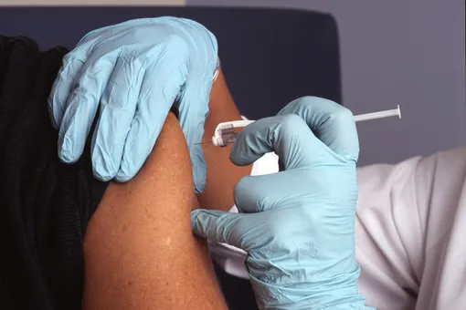 Моделирование показало, почему важна вакцинация от сезонного гриппа, даже если она не идеальна