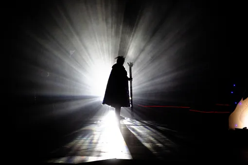 Шоу «Новый год 100 лет вперед» Шоу «Новый год 100 лет вперед»