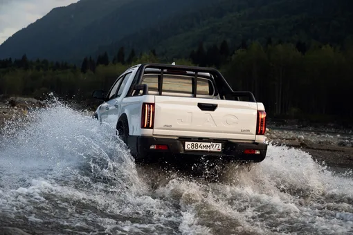 JAC T9 проходит брод
