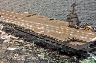 Самый дорогой корабль ВМС США внезапно подорожал Самый дорогой корабль ВМС США внезапно подорожал
