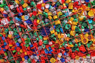 Микропластик может повысить риск инсульта и сердечного приступа Микропластик может повысить риск инсульта и сердечного приступа