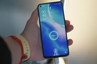 Почему любая батарея в смартфоне со временем все хуже держит заряд и можно ли продлить срок ее службы Почему любая батарея в смартфоне со временем все хуже держит заряд и можно ли продлить срок ее службы