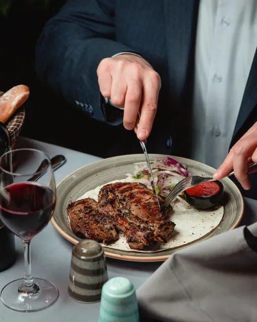 поедеание мяса