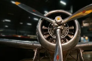 Вы всегда хотели это узнать! В какую сторону вращается пропеллер у самолета