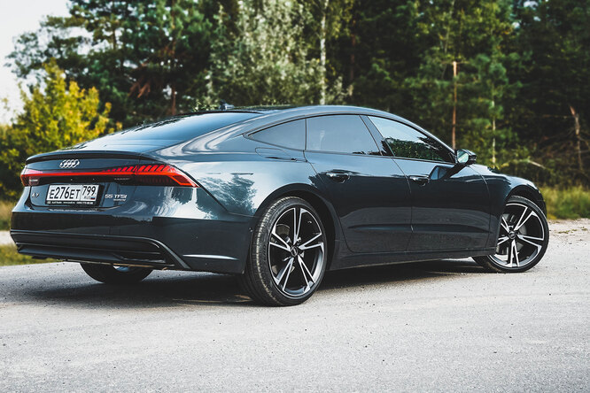 Чистота линий: тест Audi A7