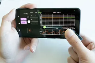 Измерить давление смартфоном: ученые нашли способ сделать это Измерить давление смартфоном: ученые нашли способ сделать это